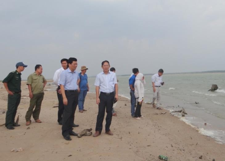 UBND tỉnh: Khảo sát các bãi tắm tự phát trong hồ Dầu Tiếng